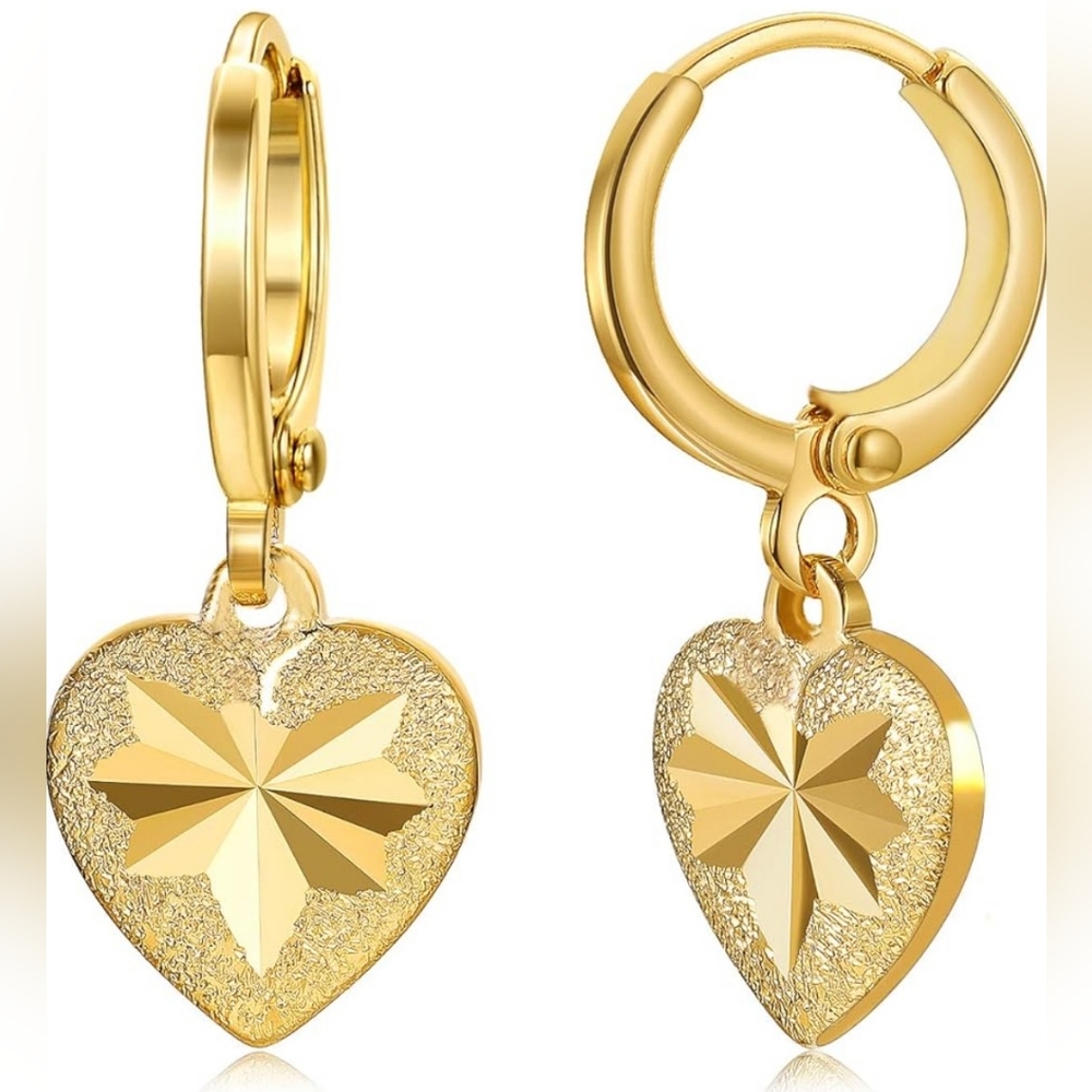 NEW Cute Small Huggie Hoop 18K Gold Filled Dainty Tiny Heart Drop Dangle Earings